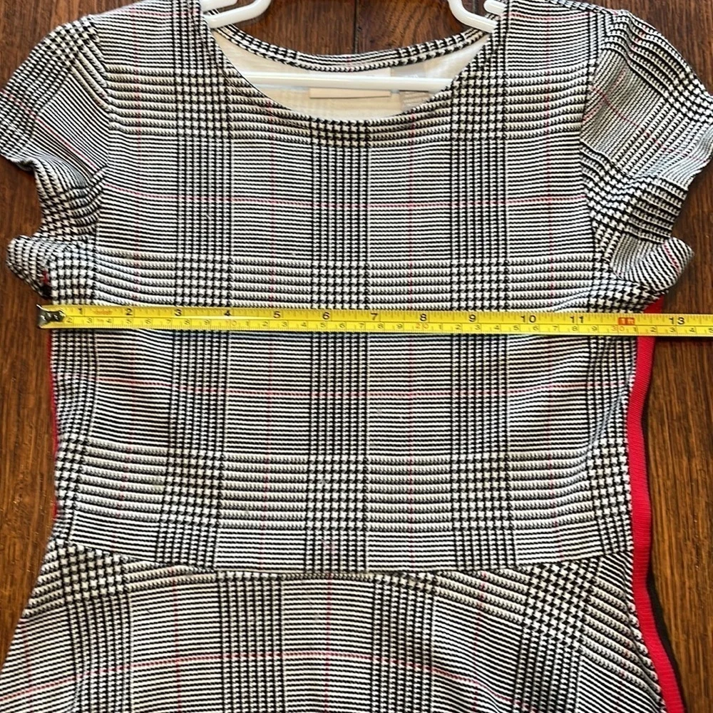 Children’s place girls houndstooth plaid black white stripe knit dress size 7/8